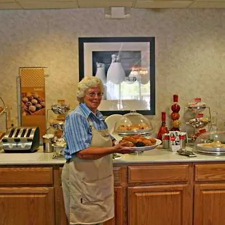 Hampton Inn Ft. Chiswell-Max Meadows 
